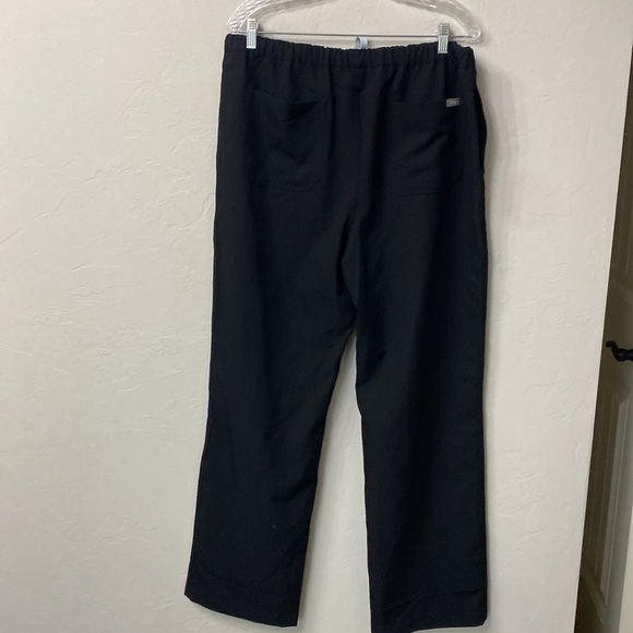 Figs technical collection PISCO basic pant black size XL. NWT. - Picture 6 of 11